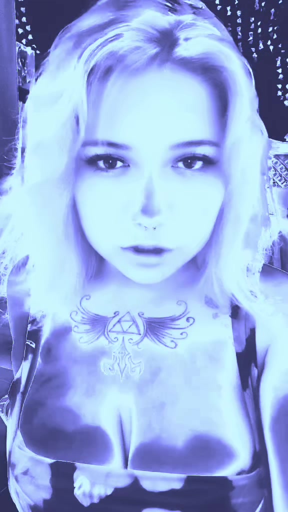 @༺Jess༻