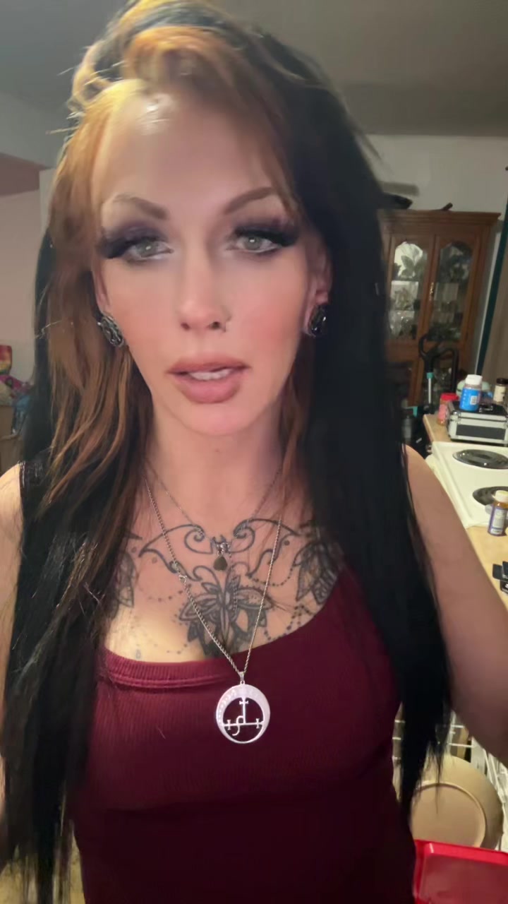 @little_miss_sm0kesal0t
