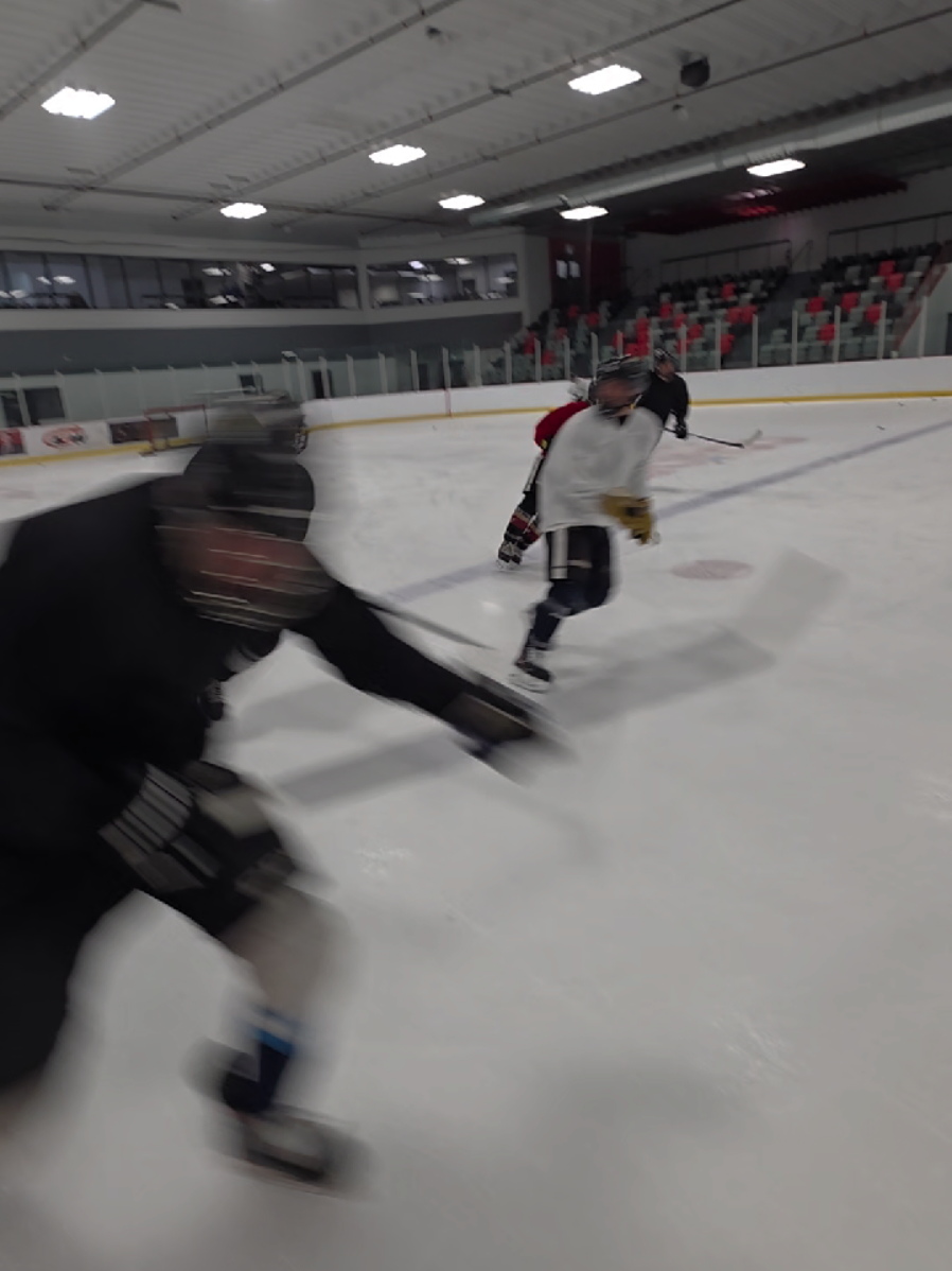 @Sunny Corner Thunder 🏒
