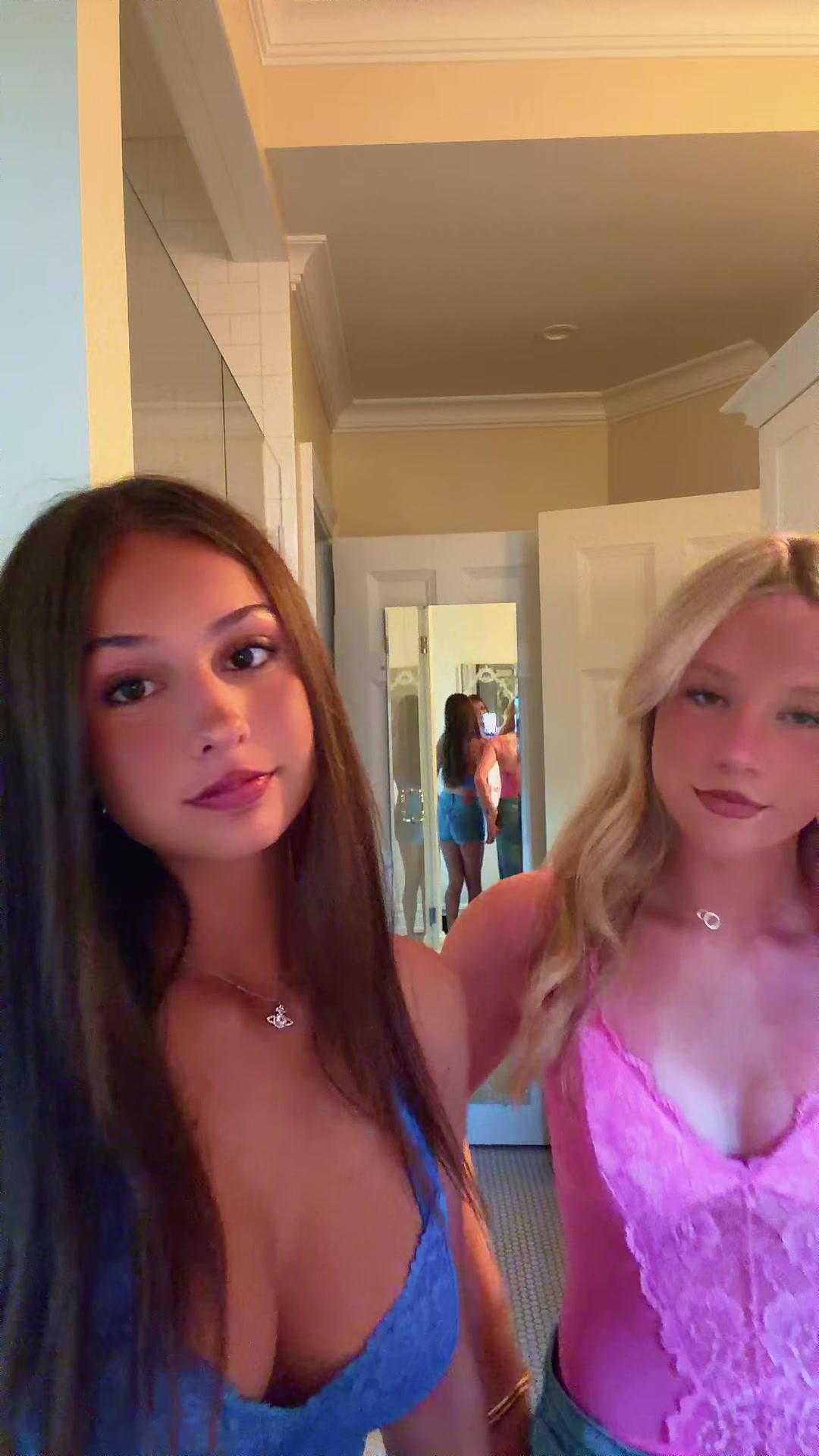 @ella🪽