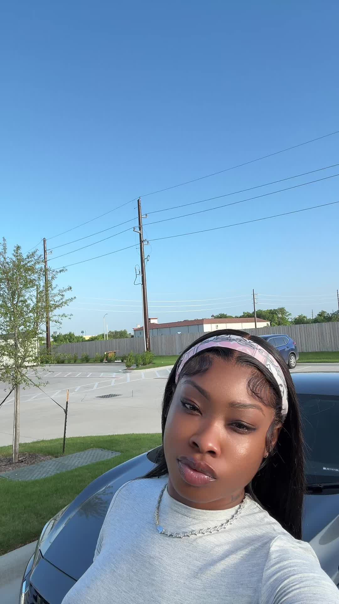 @tut .