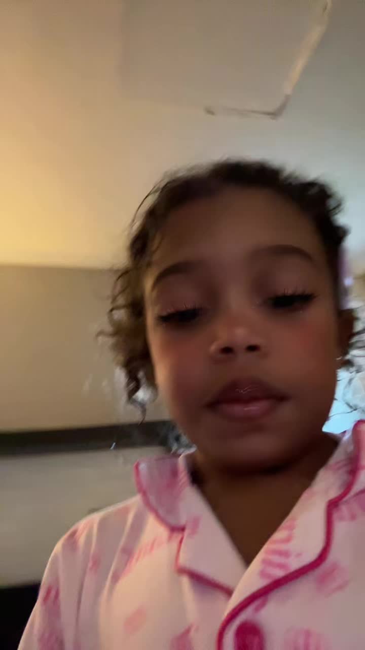 @alexislaw08