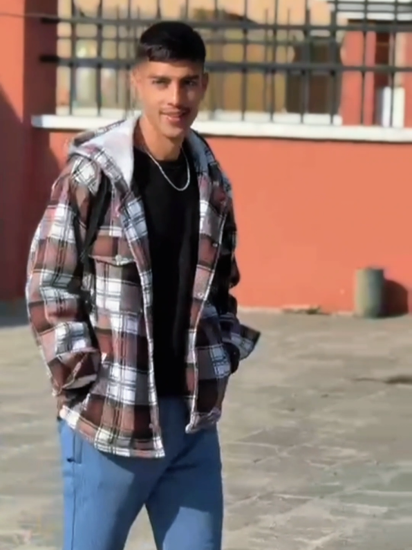 @𝗠𝗿. 𝗕𝗮𝘀𝗻𝗲𝘁 🫡👑