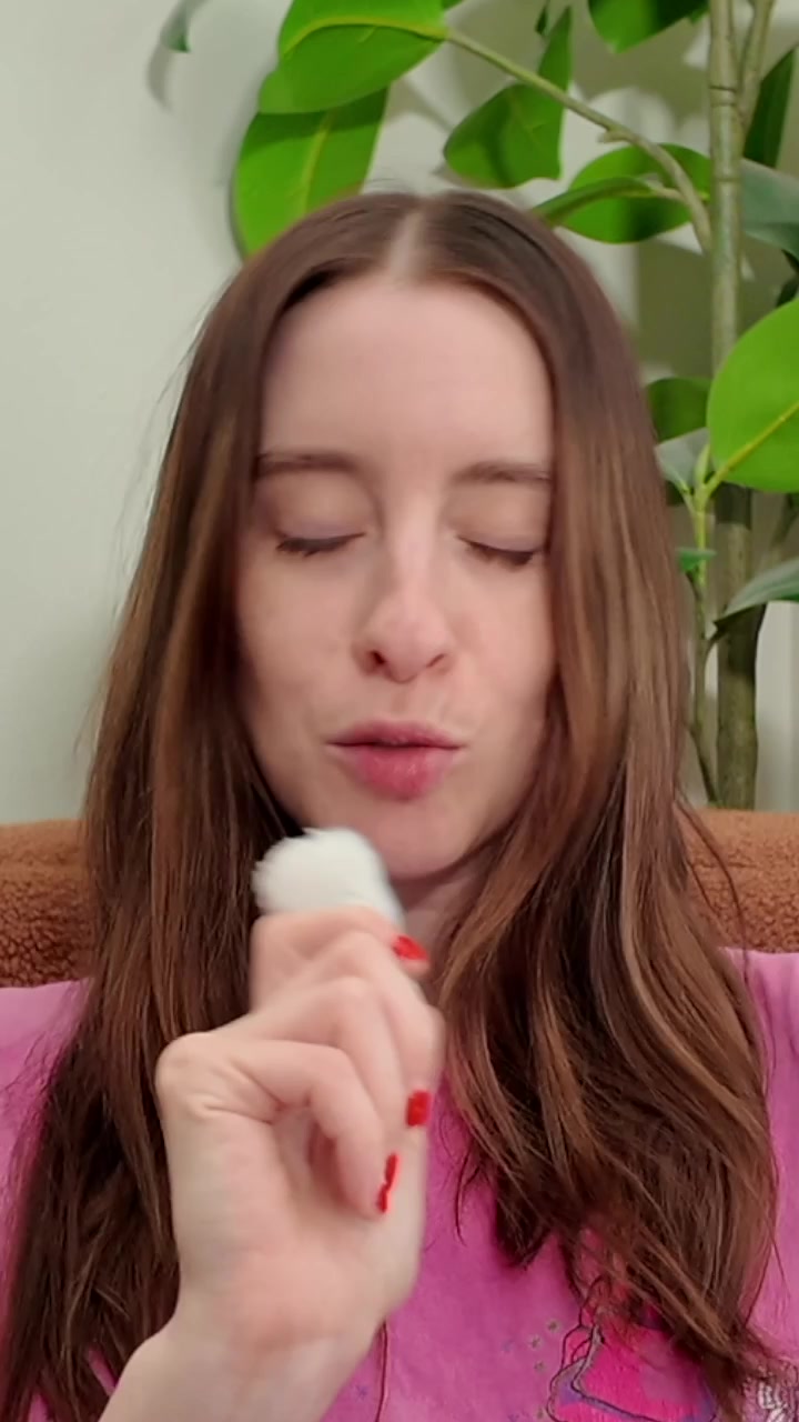 @carlyincontro