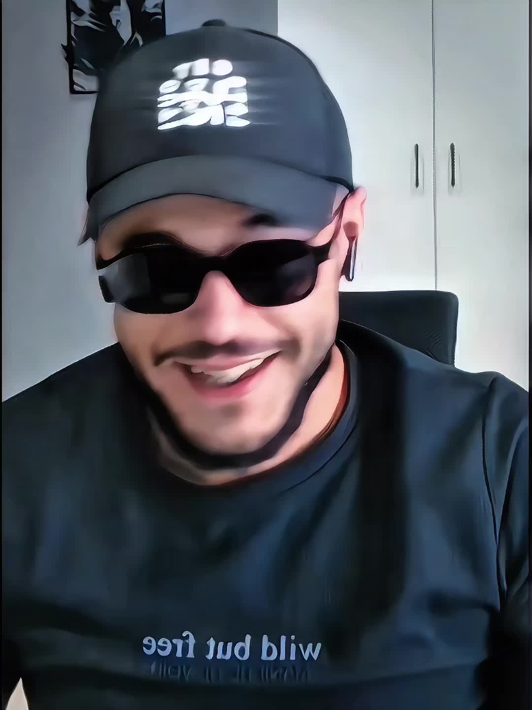 @𝗬𝗼𝘀𝗿𝗶_المصمم