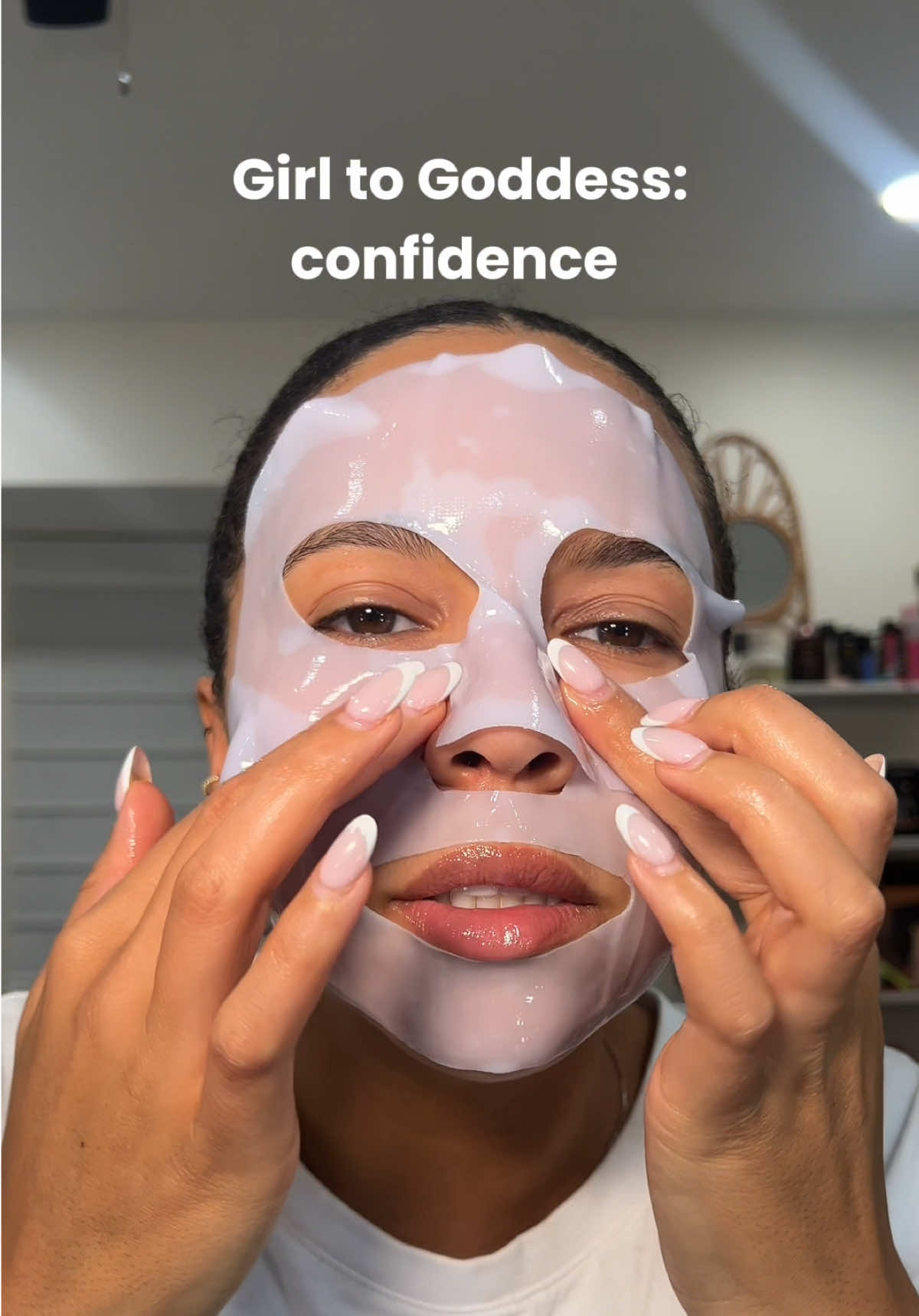 @JAEL| MUA | MIA/TPA CREATOR 🌴