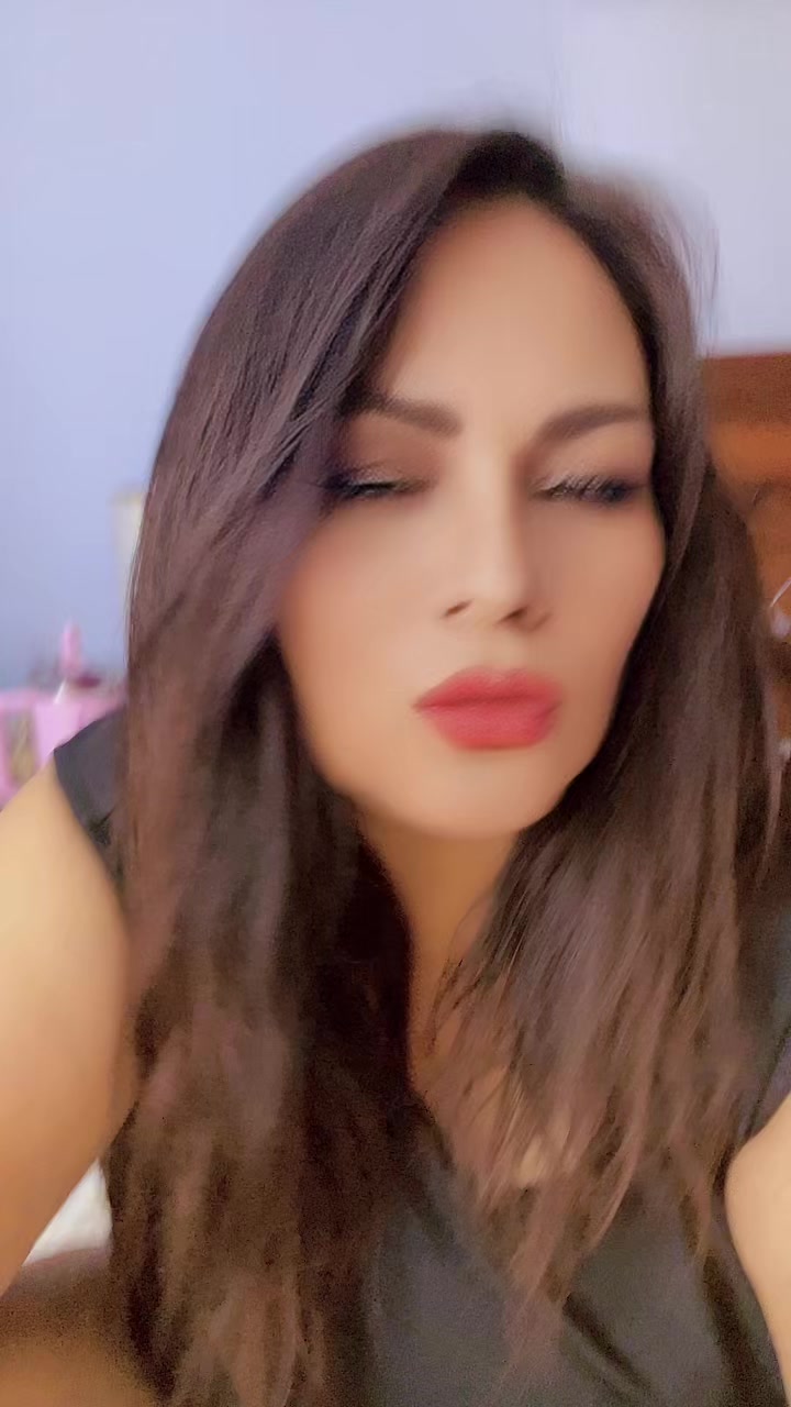 @Ana