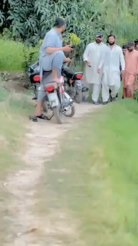 @khaber qureshi
