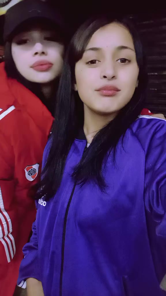 @tu dobladita😅😉