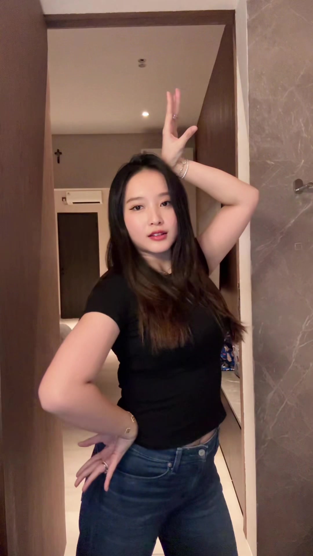 @nitavior
