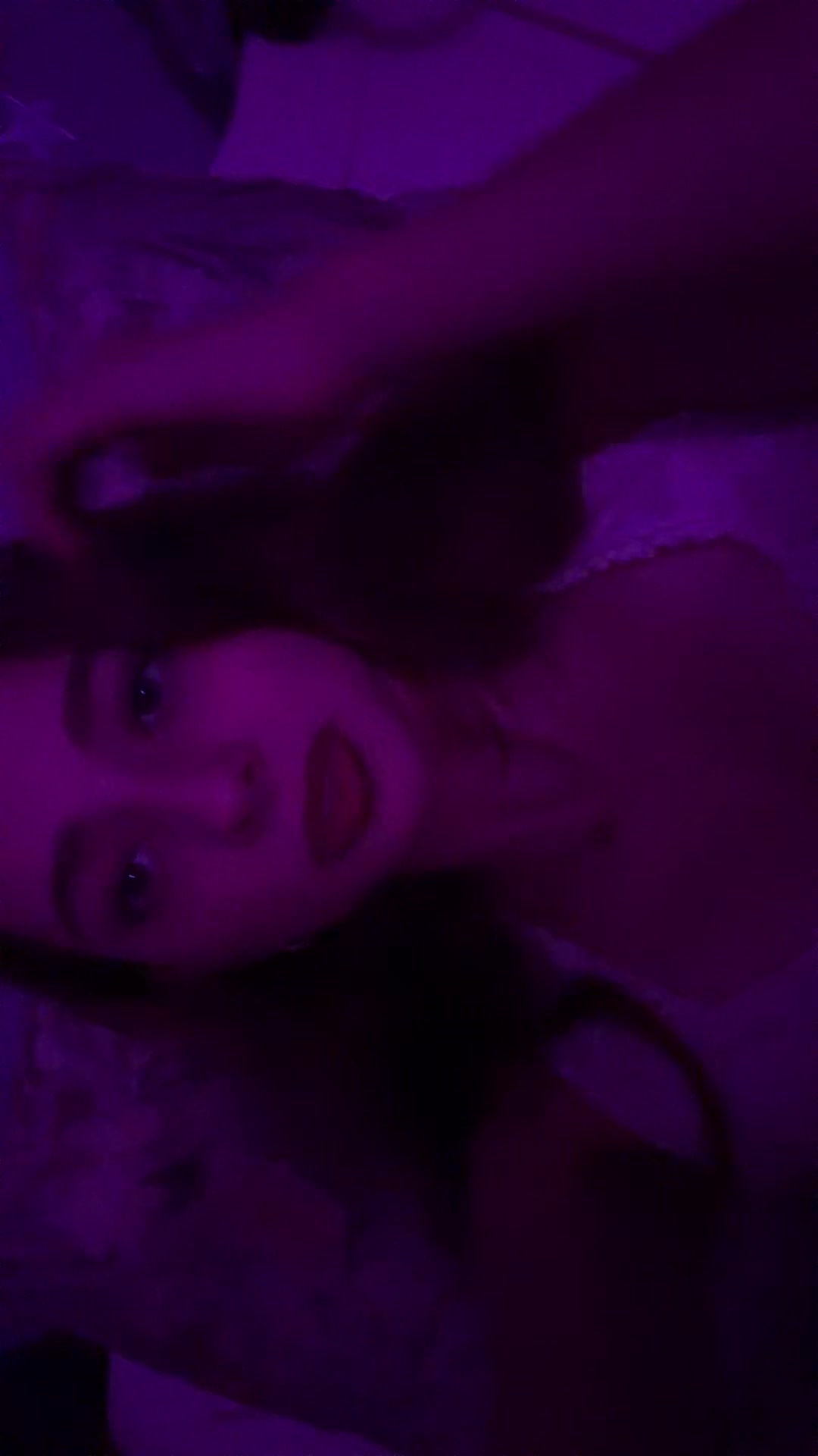 @🍒va