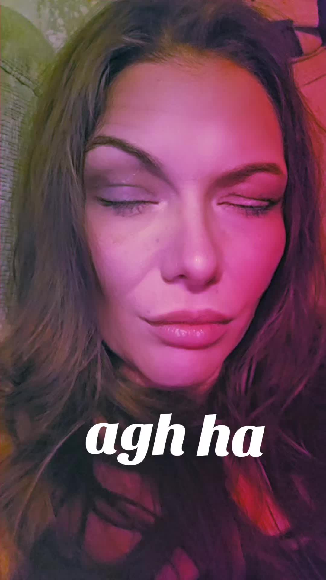 @Highervibesmomclub
