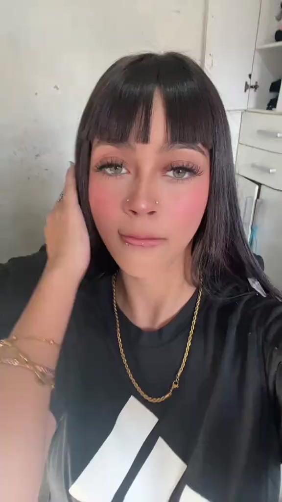 @laraamorales0