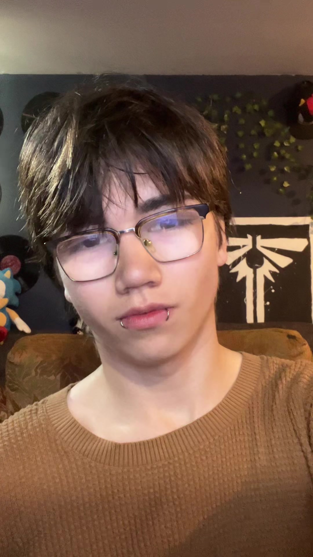 @ZNX <3