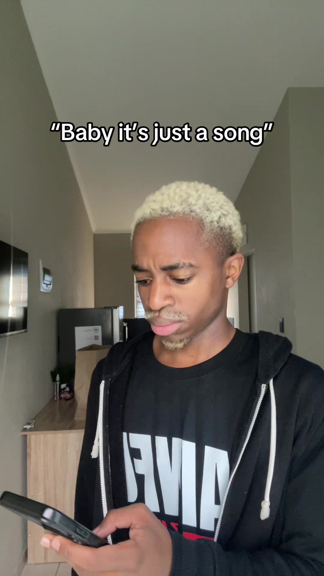 @iheartnhlanhla