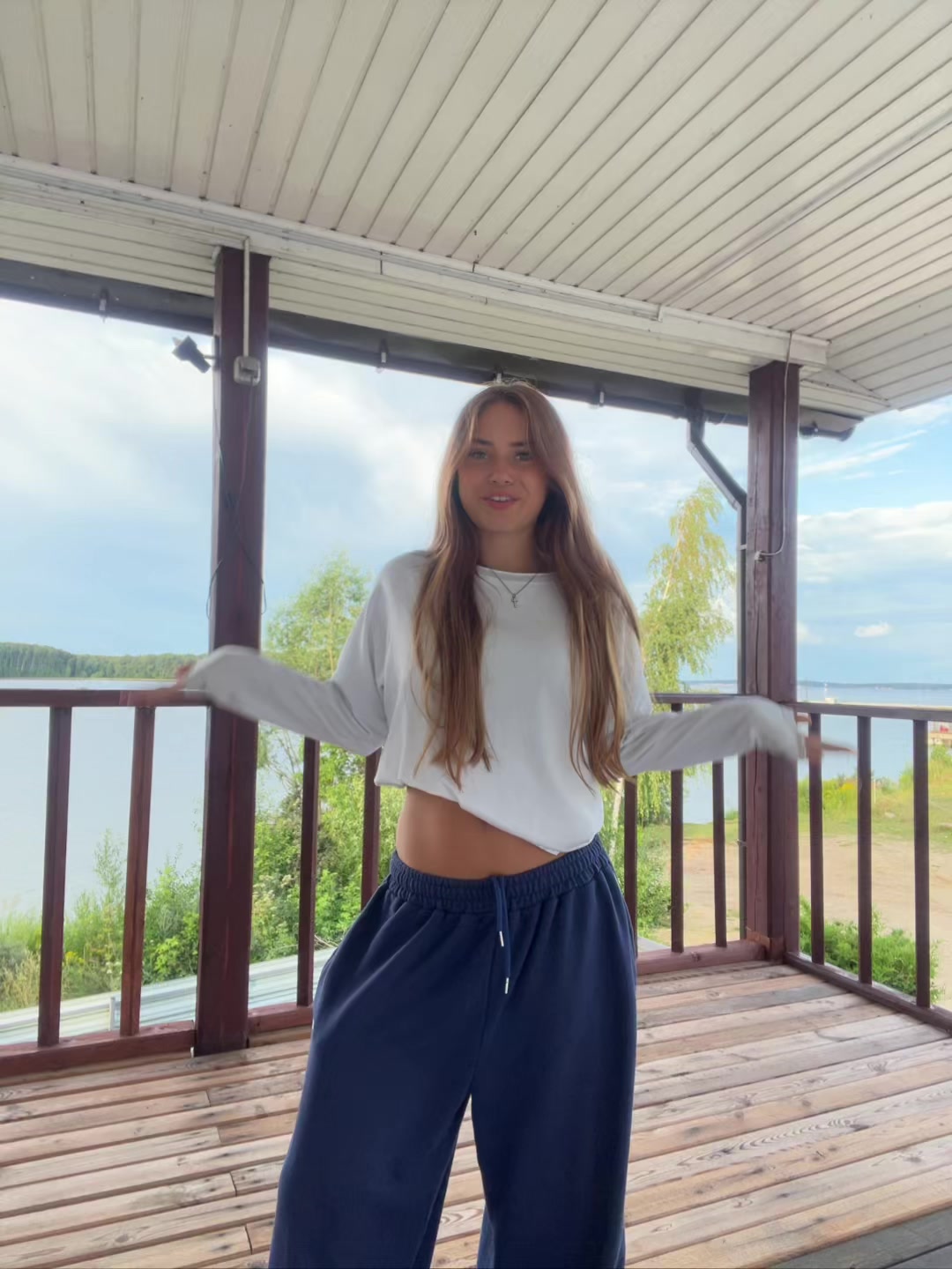 @alyak977