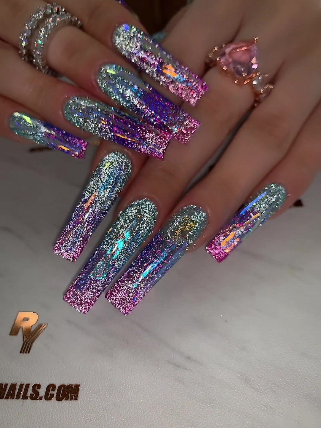 @Riya's Nails