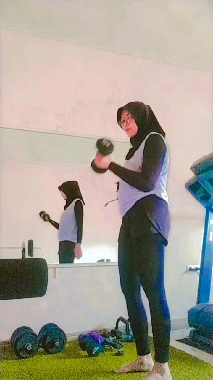 @Dewi Aurora Khan