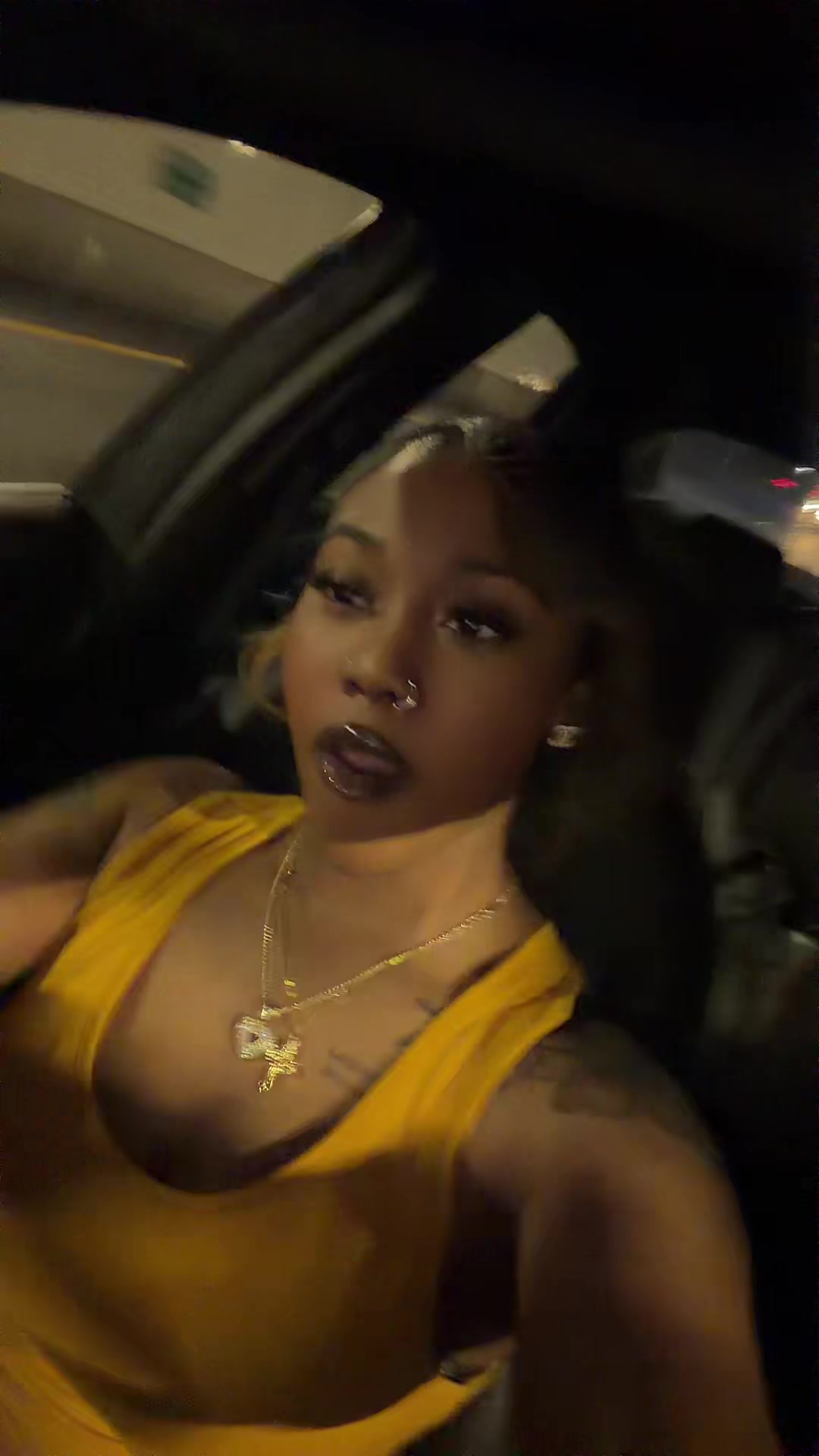 @niyaauniiquee