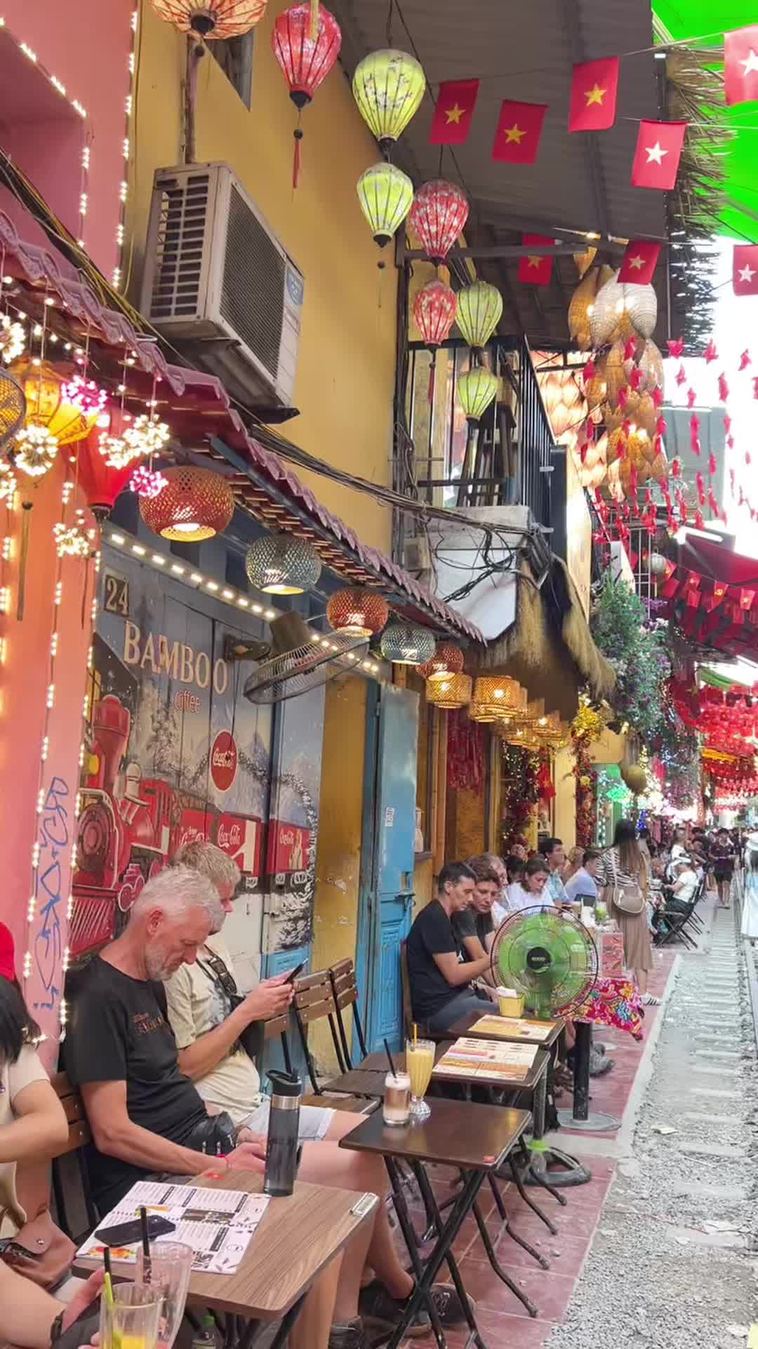 @Gia Đình Mèo Máy