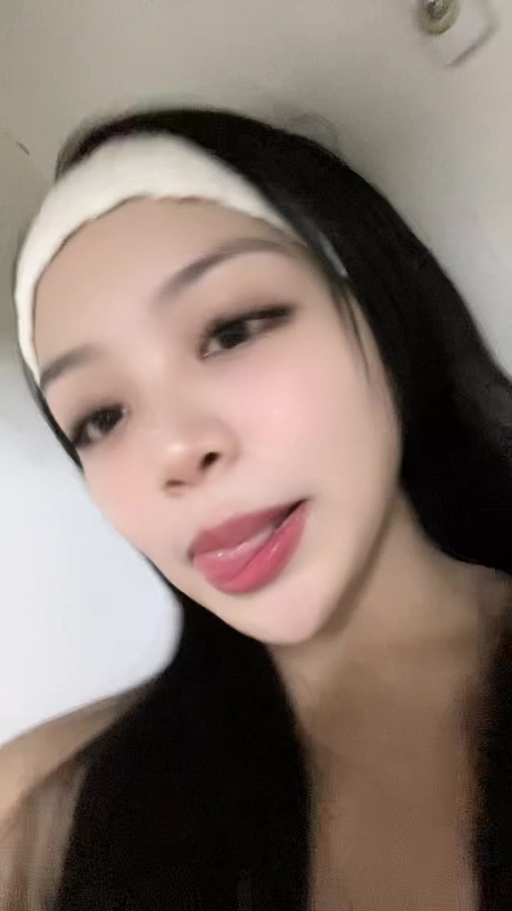 @Alliii