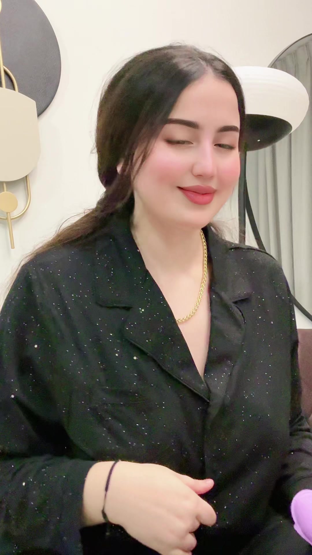 @الأنيقة 🤵🏼&zwj;♀️