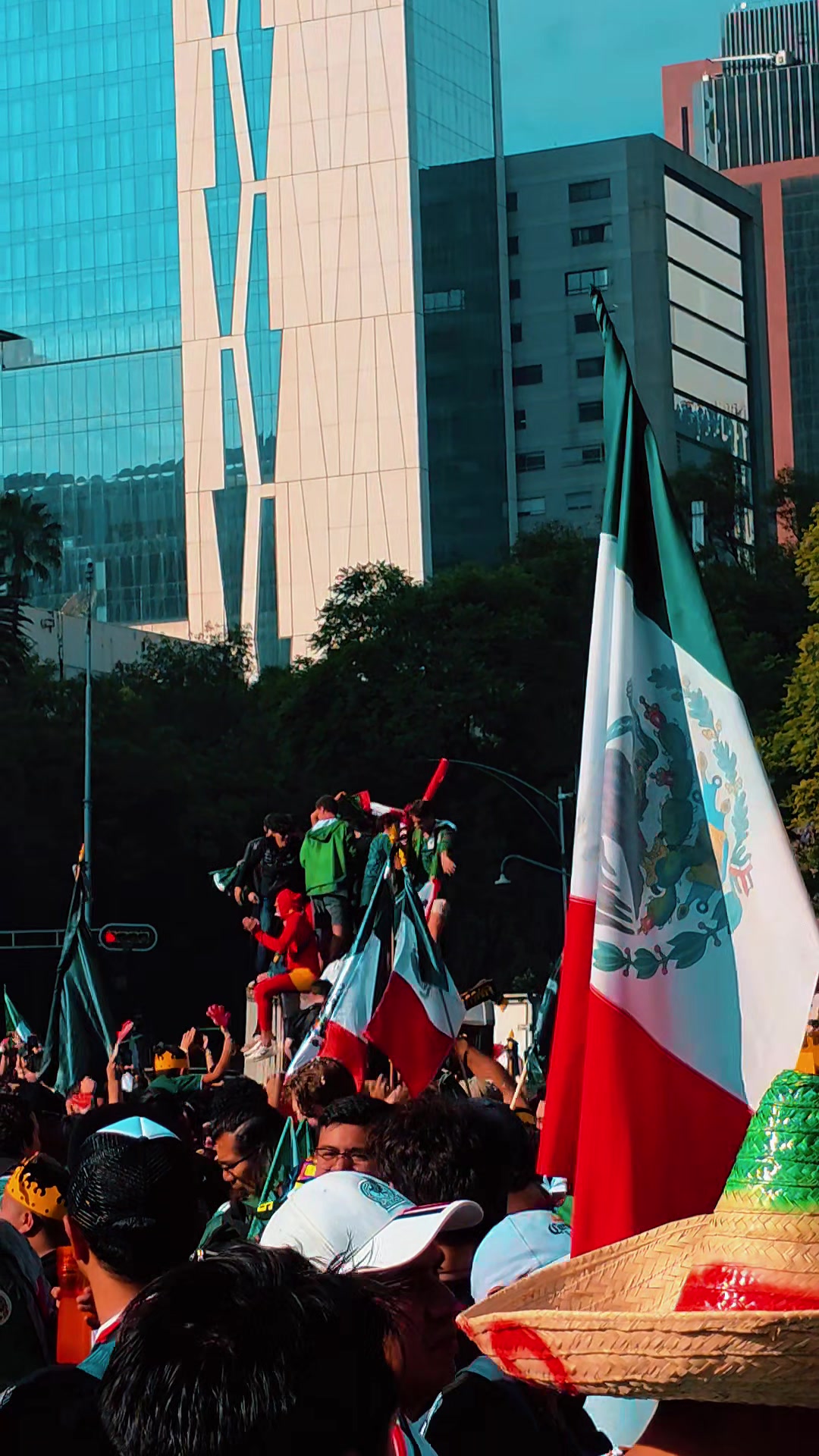 @Hedonista Mexicano