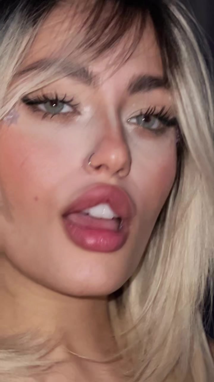 @rozhstorm