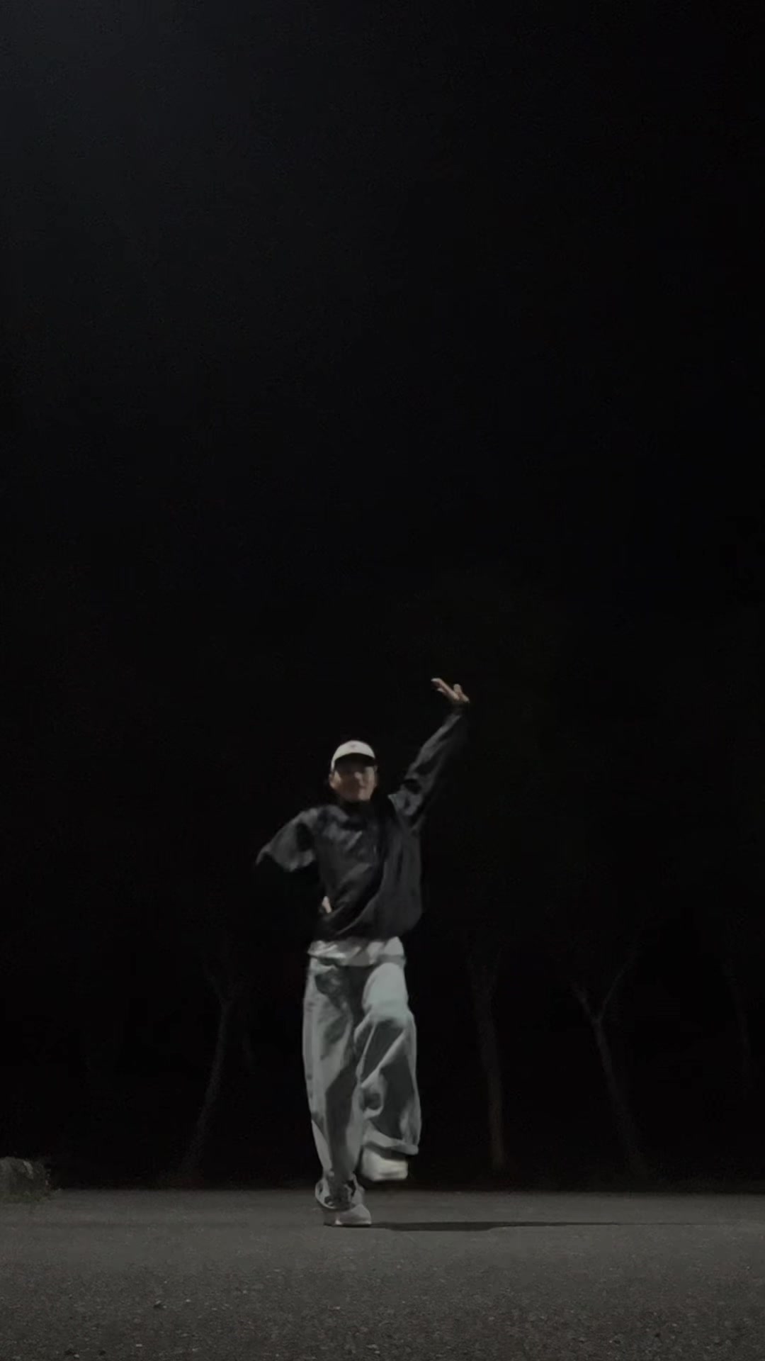 @mon