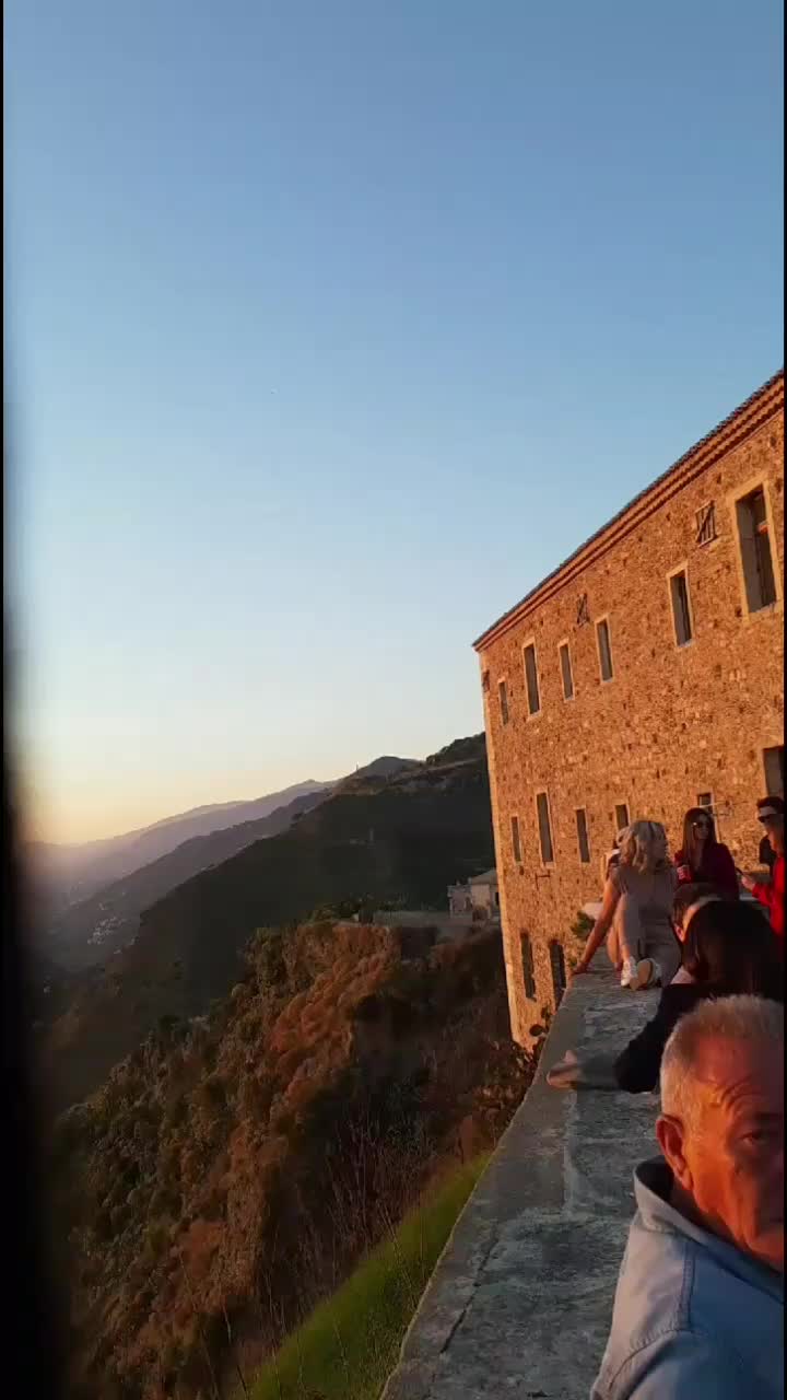@Maria Palermo