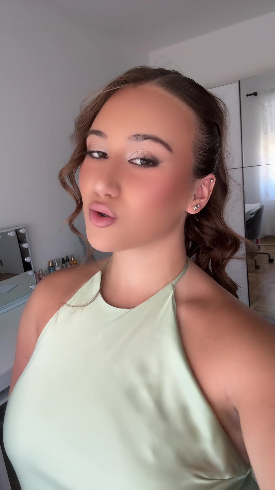 @Јована