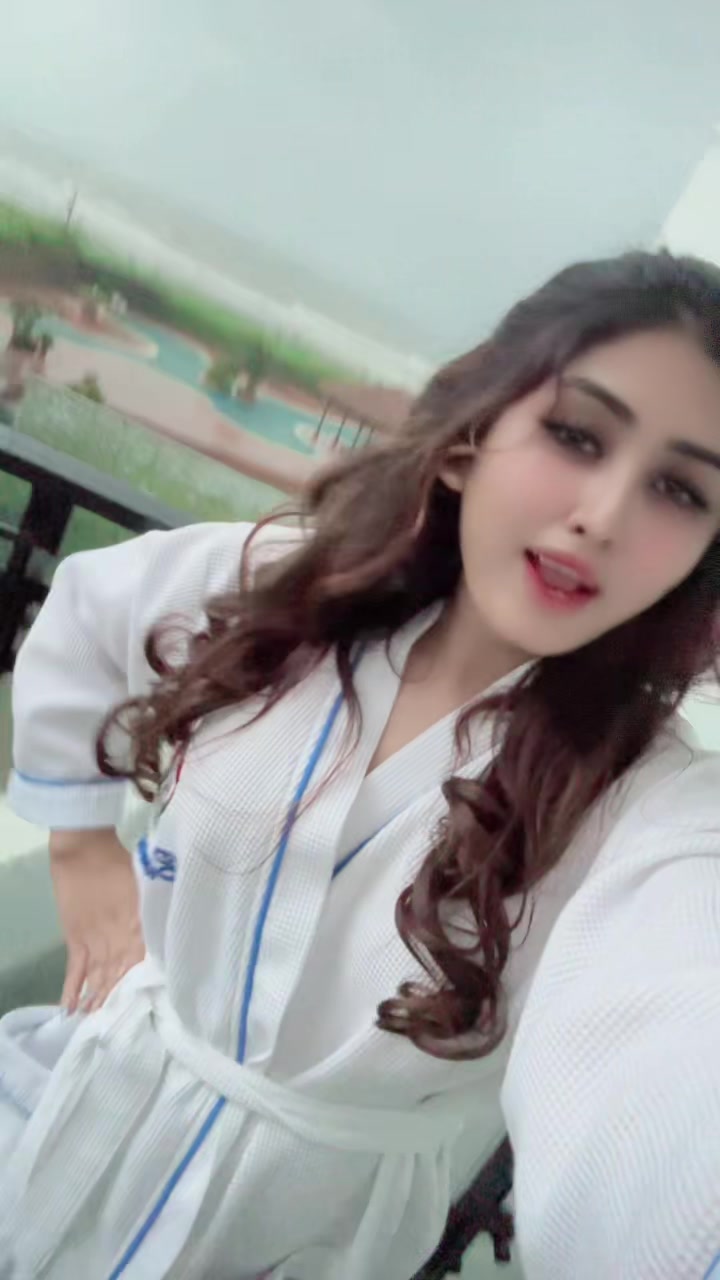 @dhakar queen Rowza