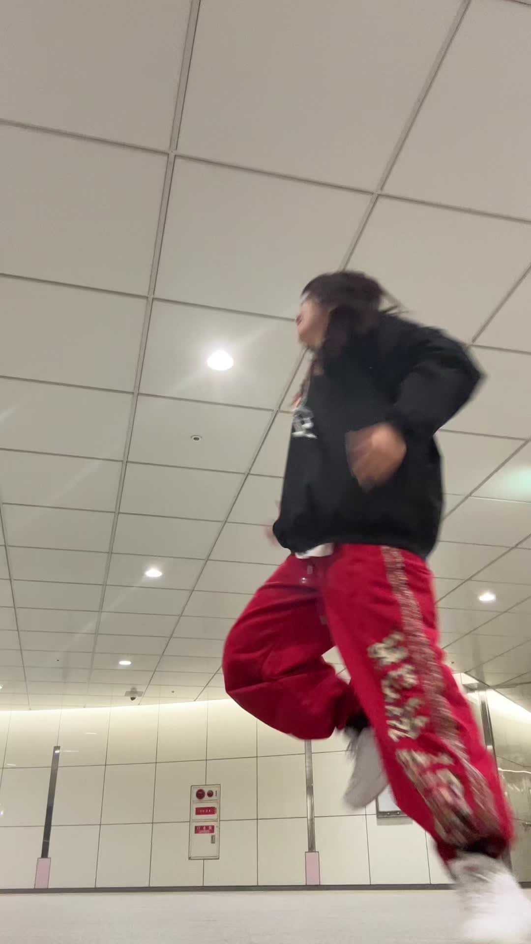 @レオ