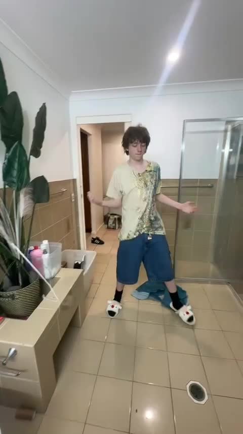 @thetaxcollectorr