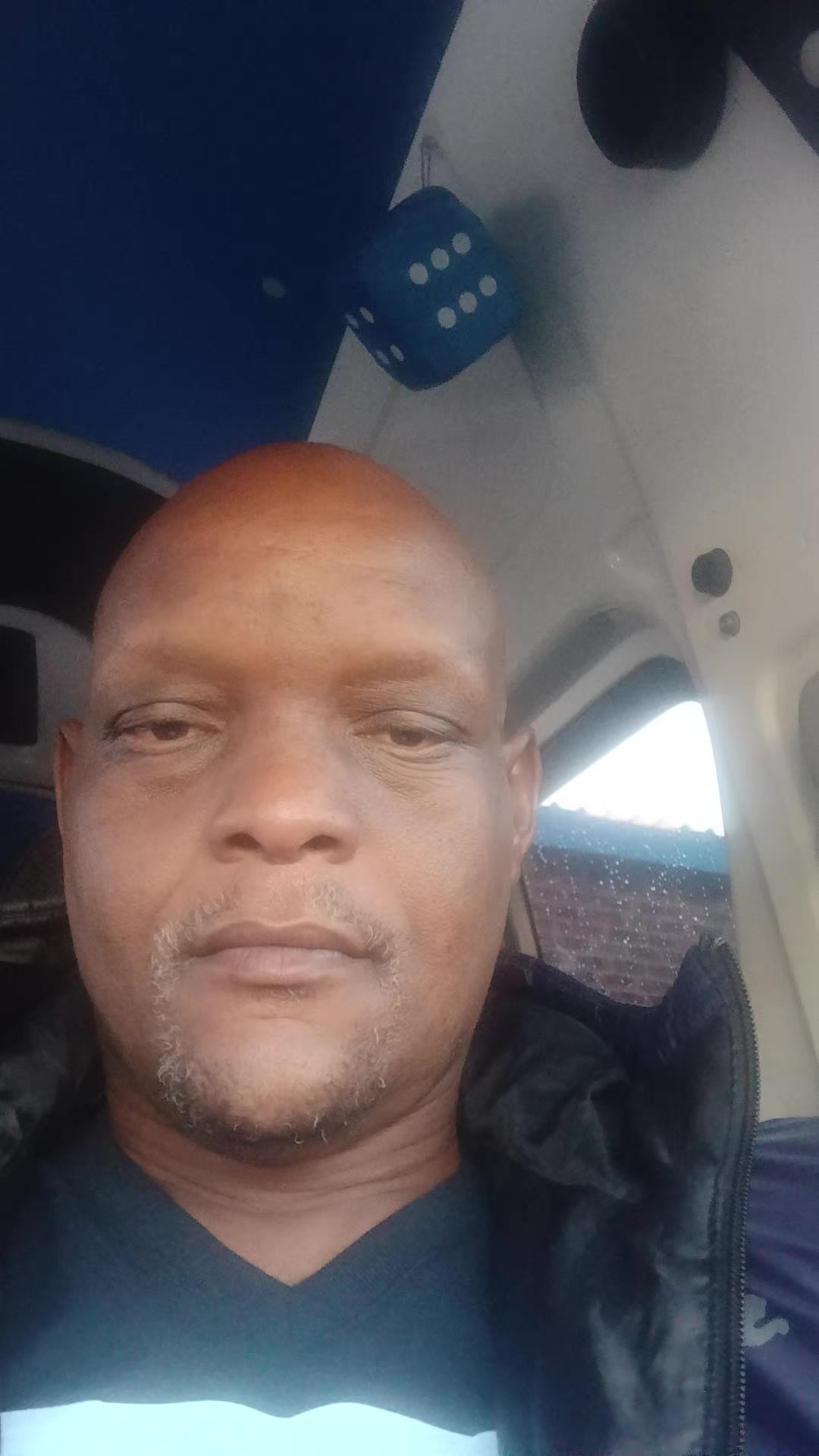@sipho Phara