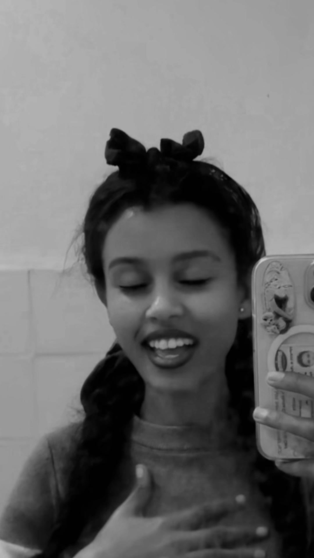 @𝕄𝕖𝕤𝕤𝕪 🥀