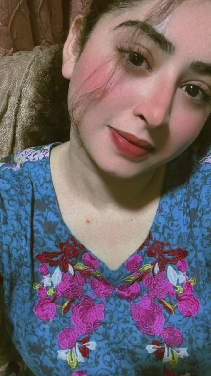 @ملکہ 😍❤️