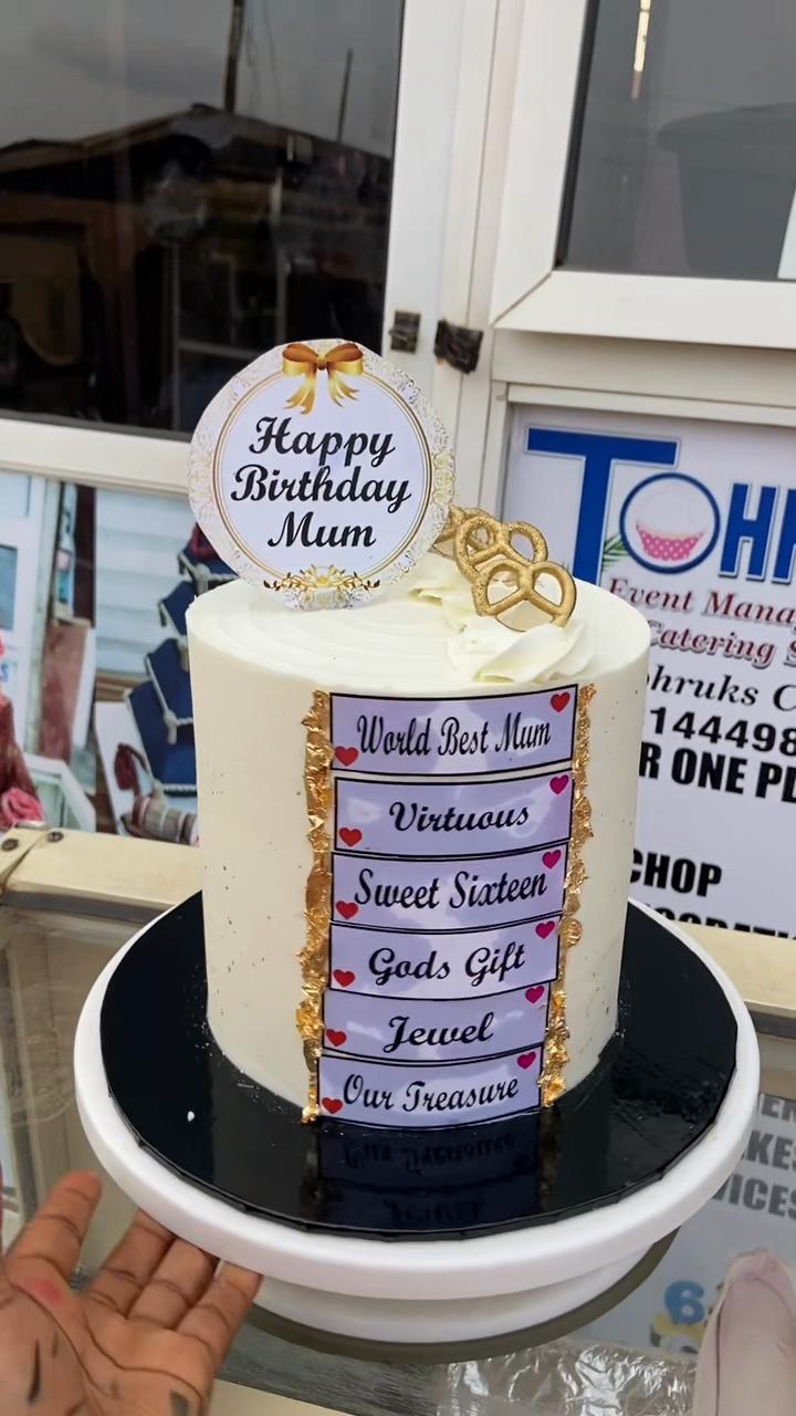 @Tohruks cakes of Ibadan
