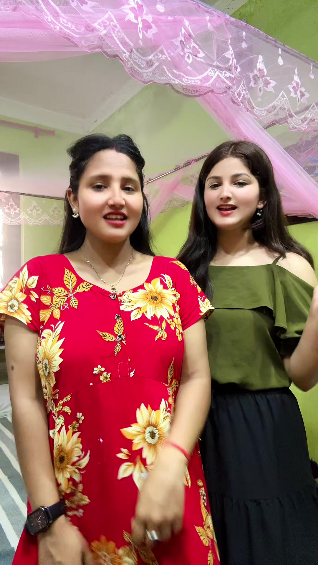 @Nishu Chimoriya Ghim