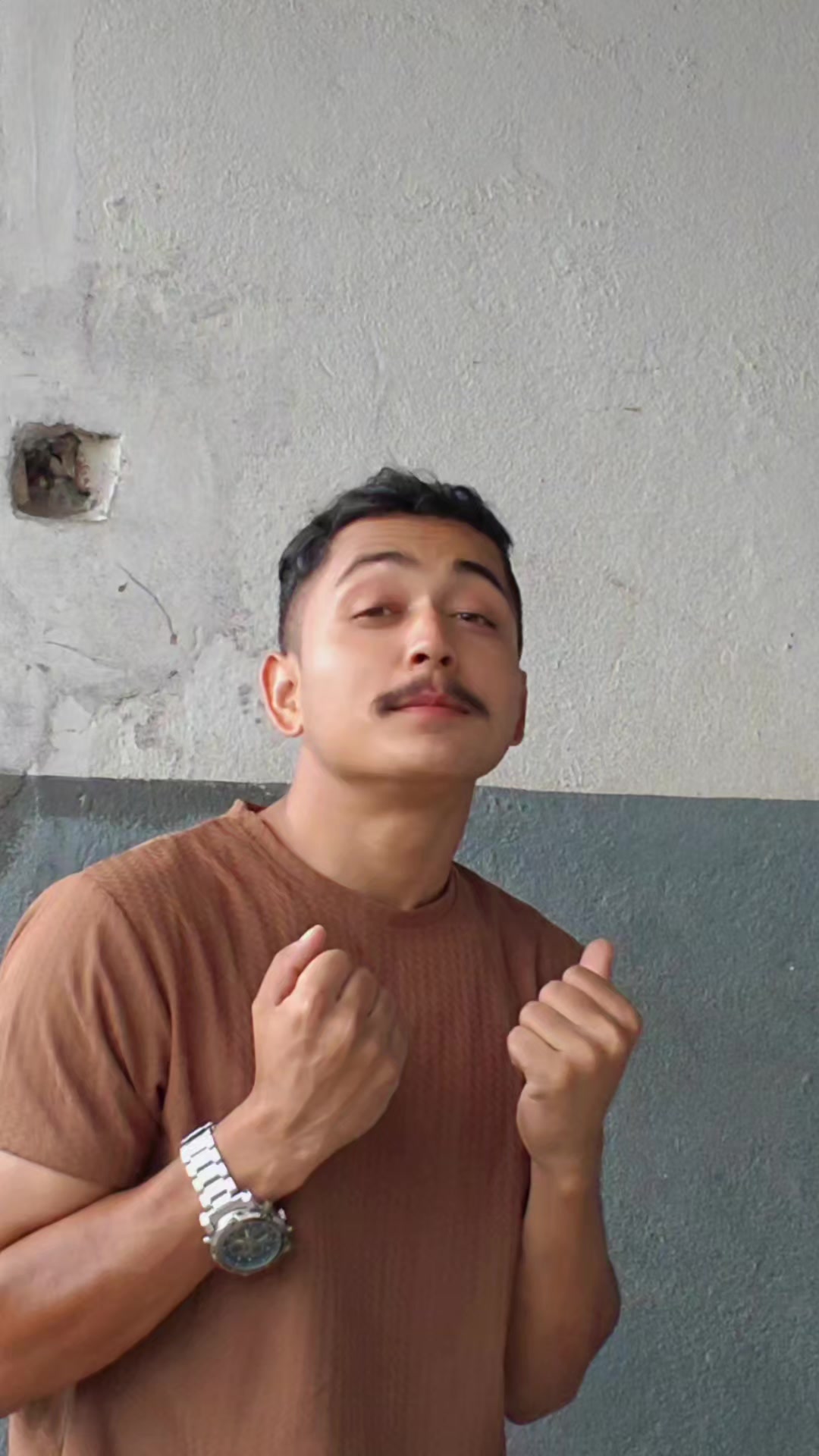 @B2🇳🇵