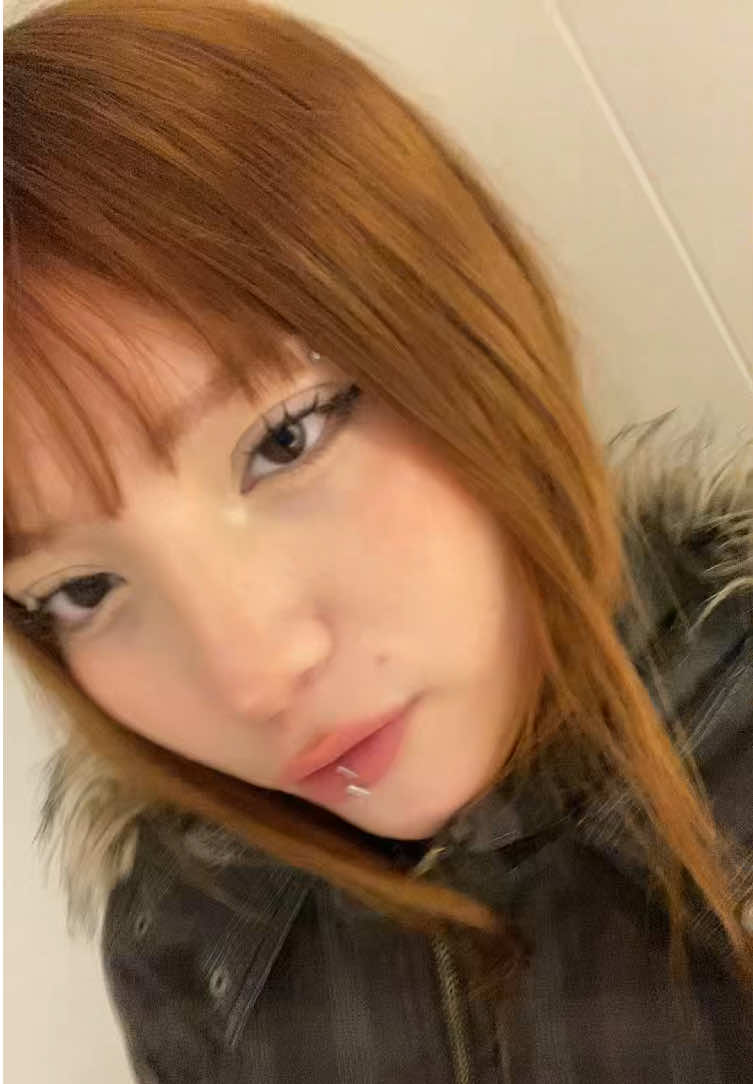 @๐ฏ๐๐๐๐๐๐๐ ๐ซ.