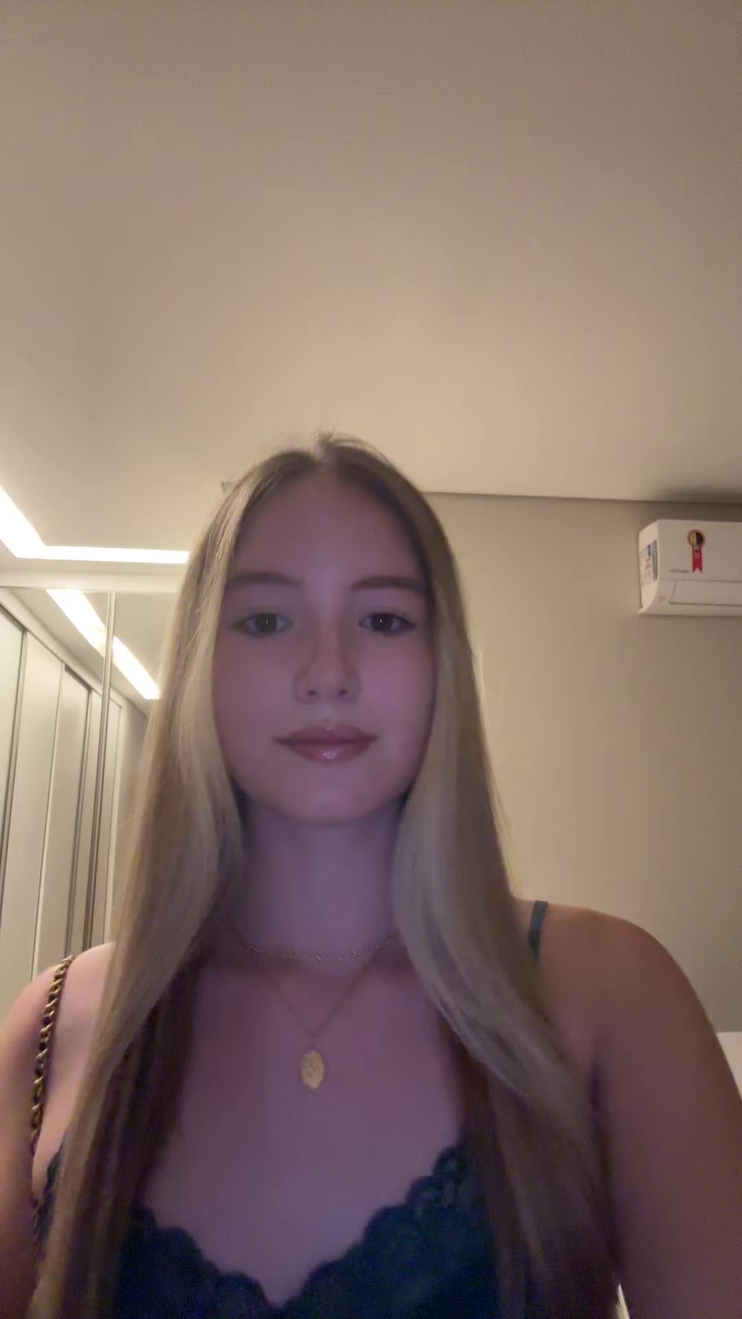 @aliceee