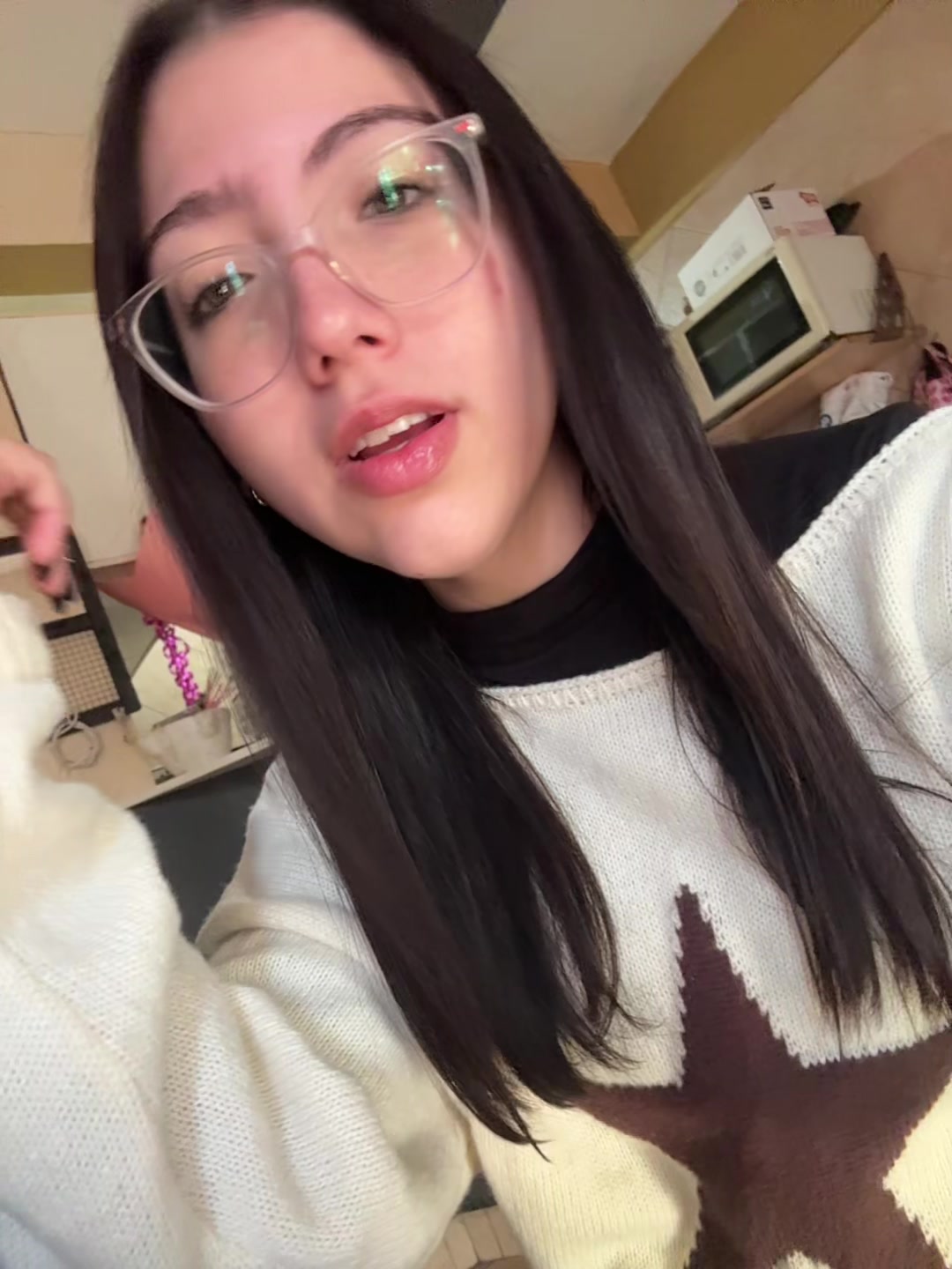 @whoisvickyy