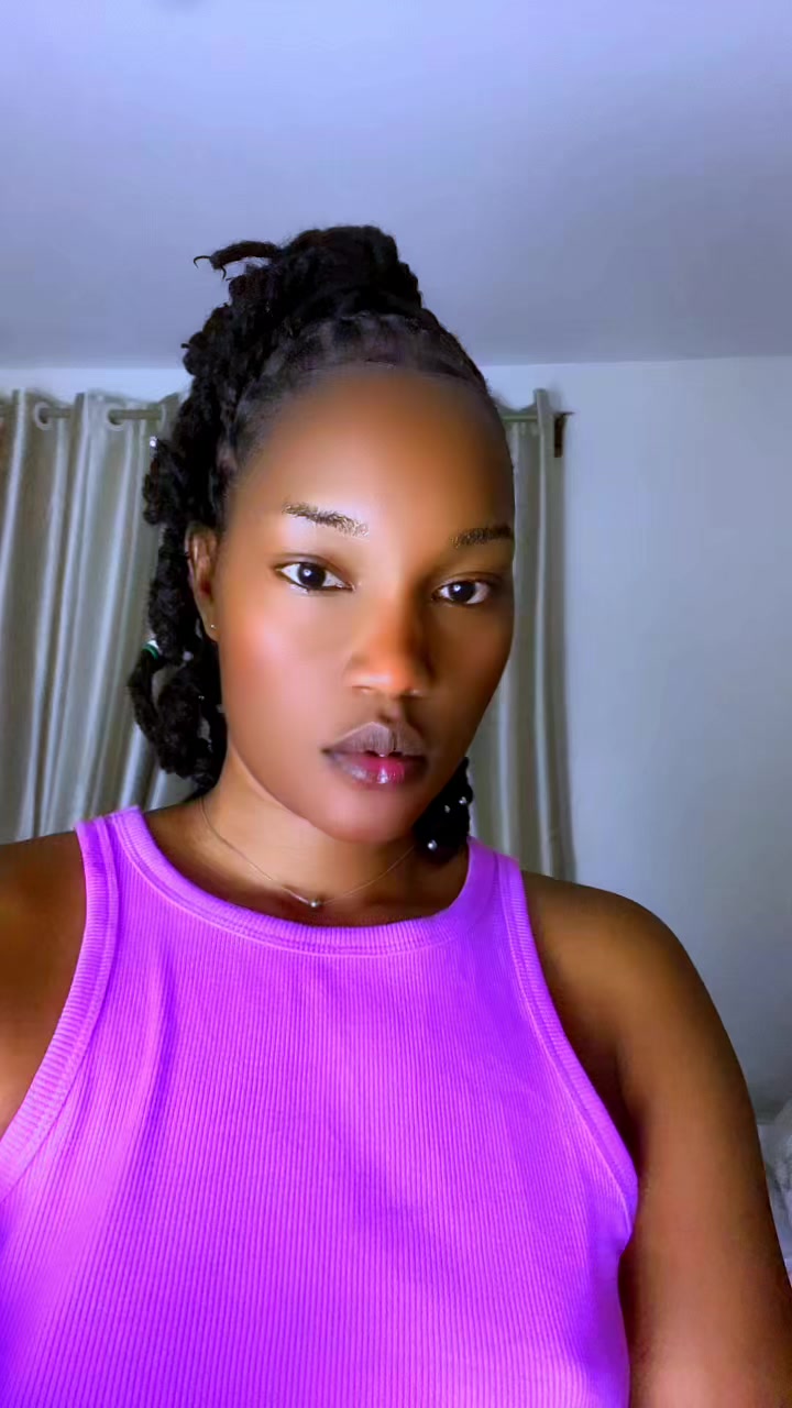 @Soniah_Empress👑
