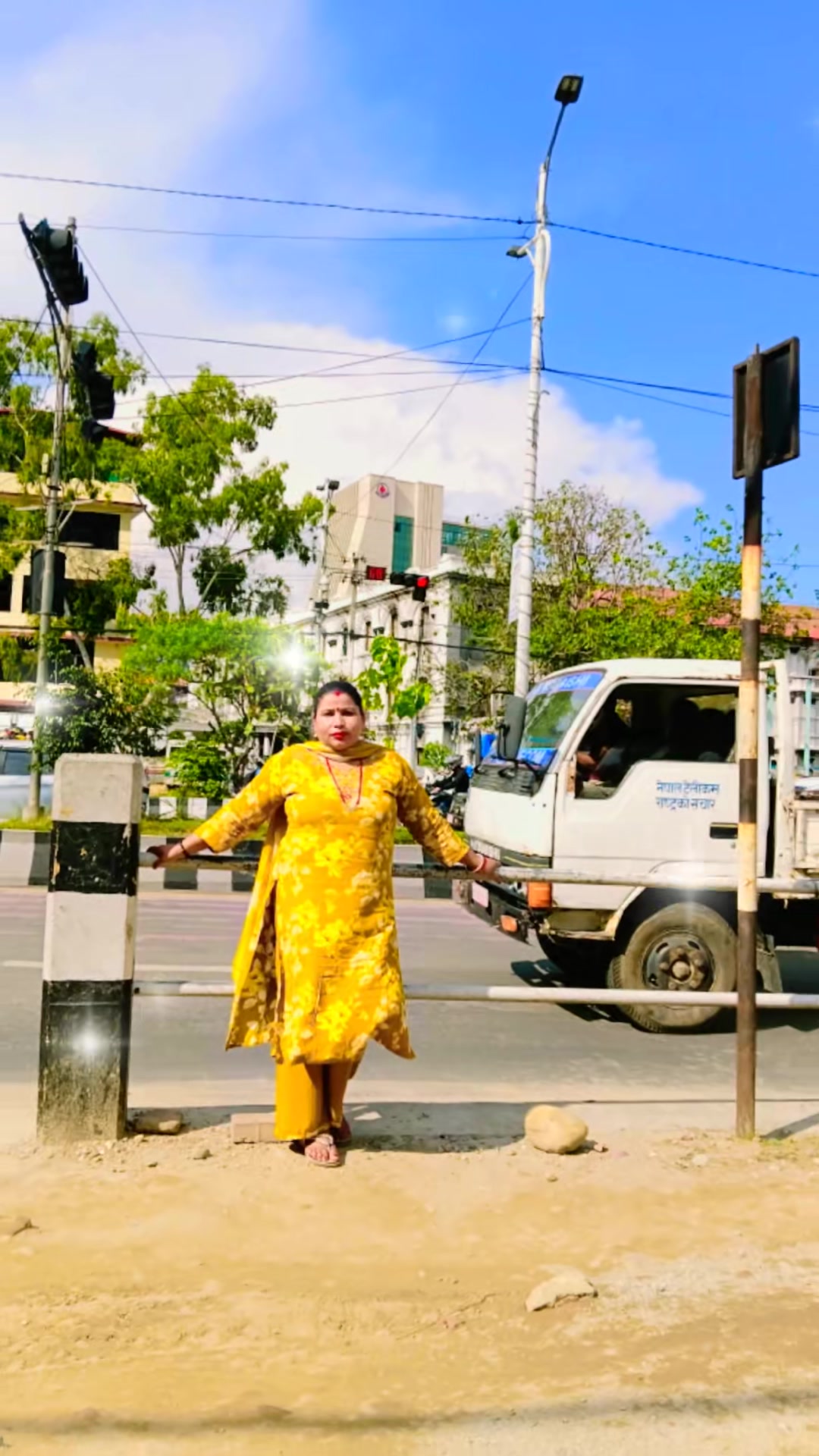 @Reesika Ratna Reesik