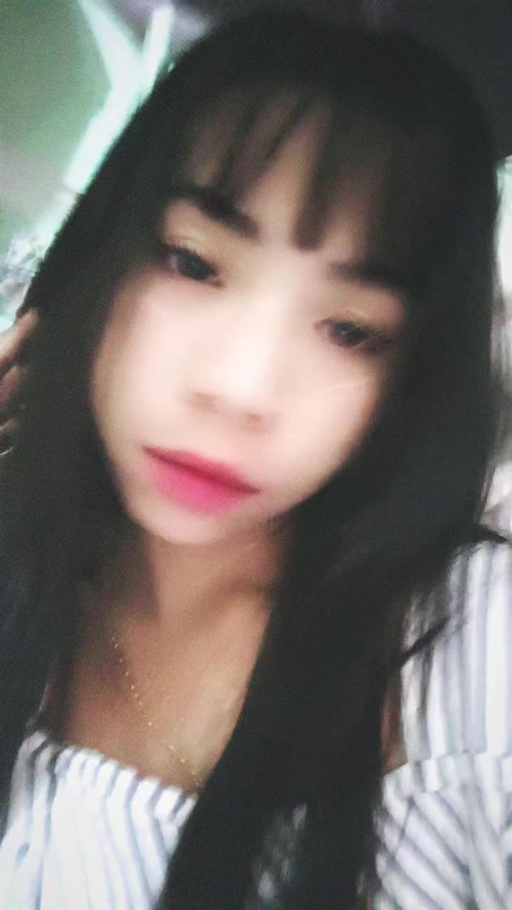 @@မုန့်ဖက်ထုပ်လေး🇲🇲🌸
