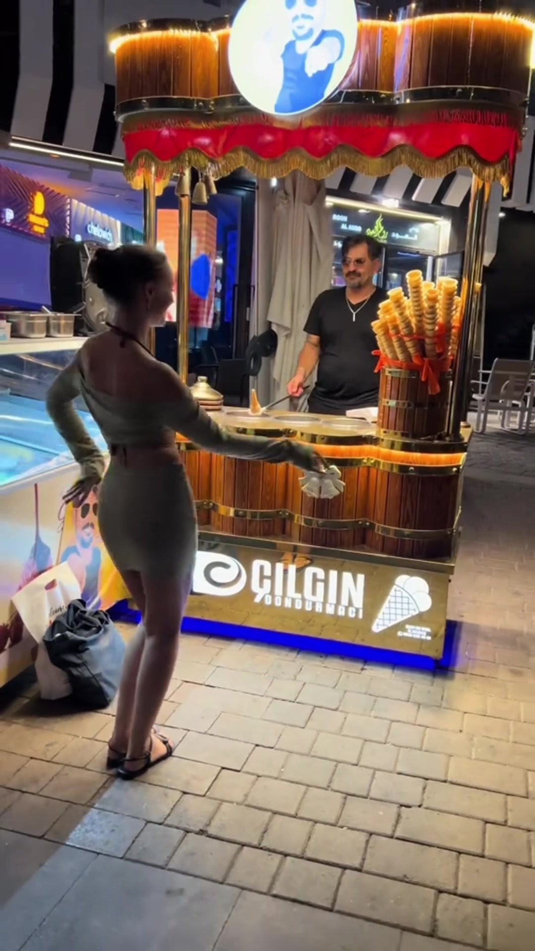 @Çılgın Dondurmacı