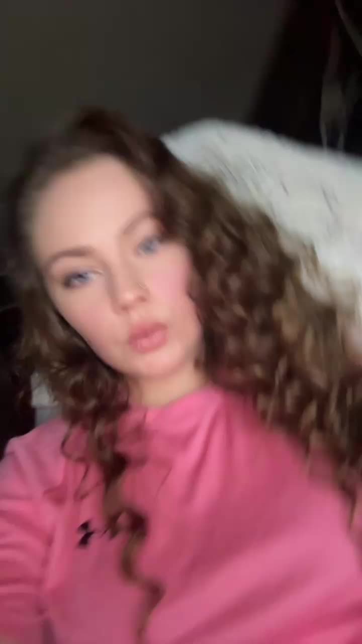 @Fiona🥥💕