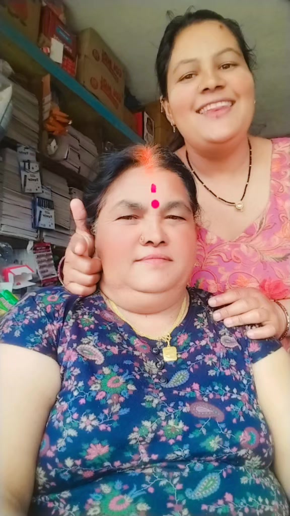@दाजुभाइ बिनाको चेली🧿