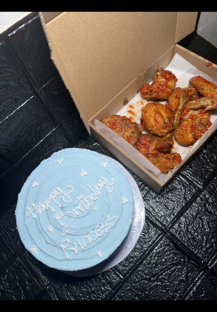@pastryboxx